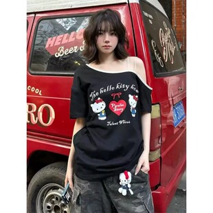 大码300斤胖mm斜肩t恤女夏季HelloKitty印花短袖宽松撞色露肩上衣