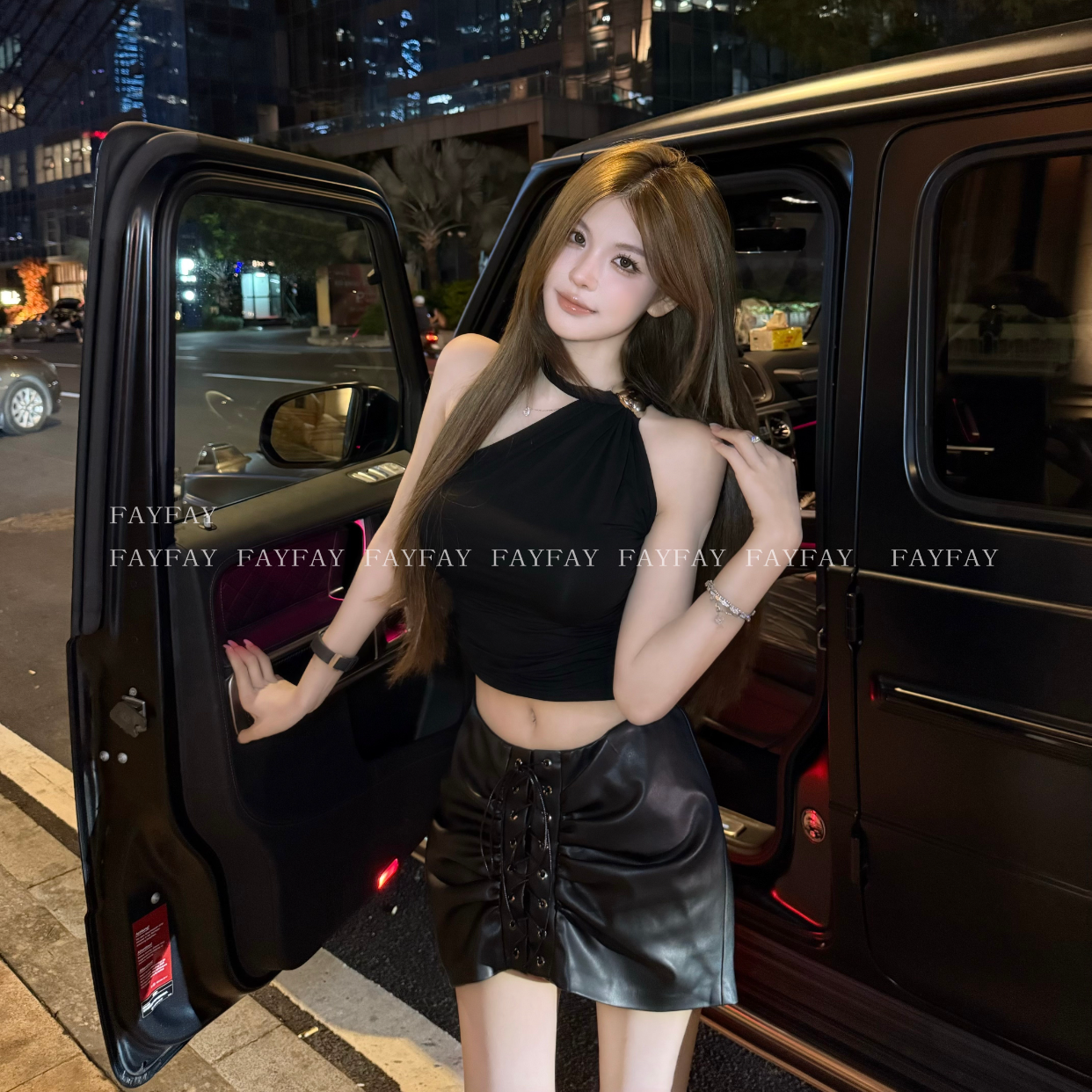 FAY【星落颈肩】高级感金属银扣挂脖扭结斜肩吊带上衣