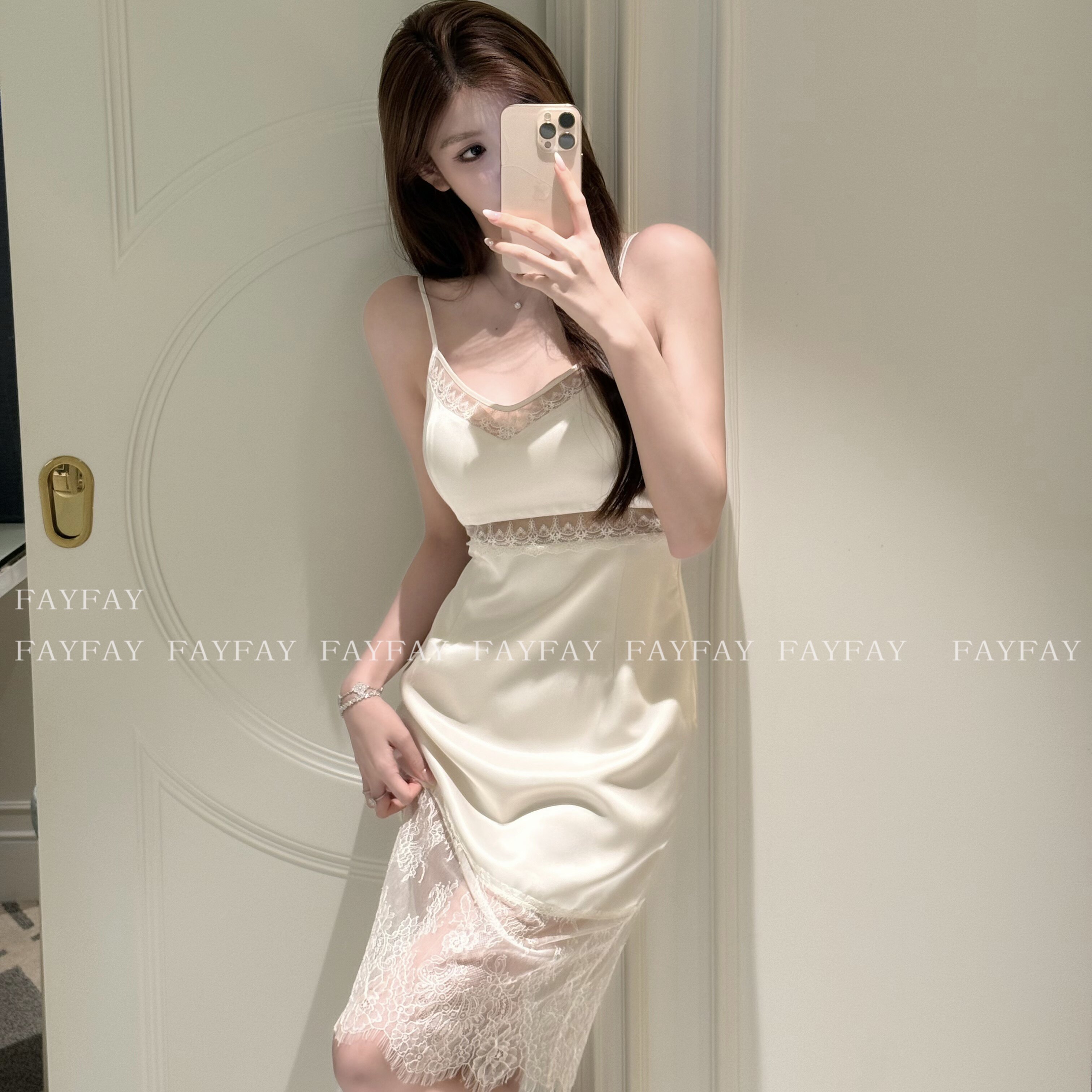 FAY【浅月】性感缎面拼接镂空蕾丝吊带连衣裙白色气质