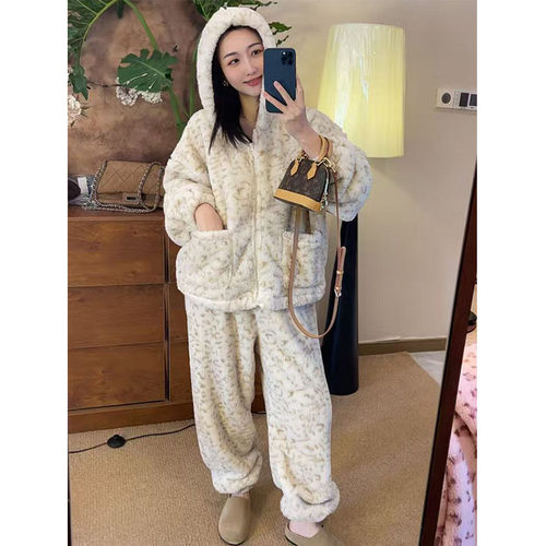 加厚舒适保暖毛绒居家服两件套