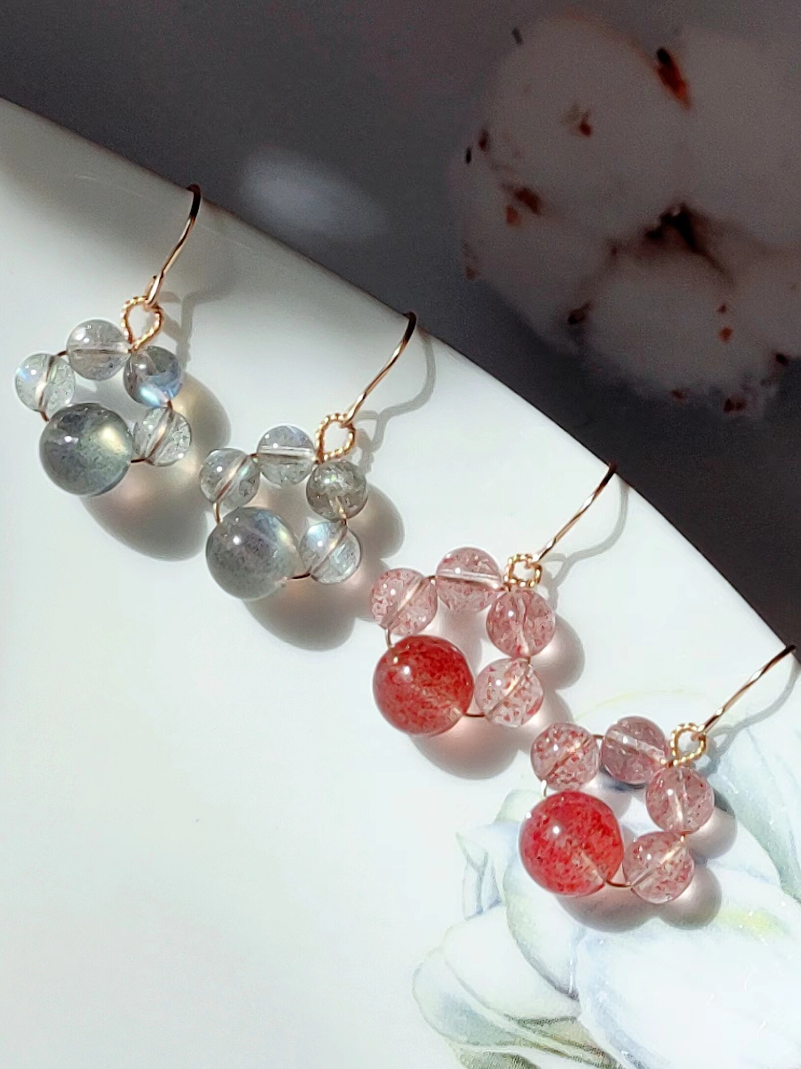 달콤한 애완동물 스타일 고양이 발톱 귀걸이 천연 딸기 크리스탈 월장석 귀걸이 슈퍼 슬리밍 둥근 얼굴에 적합 다용도 귀걸이