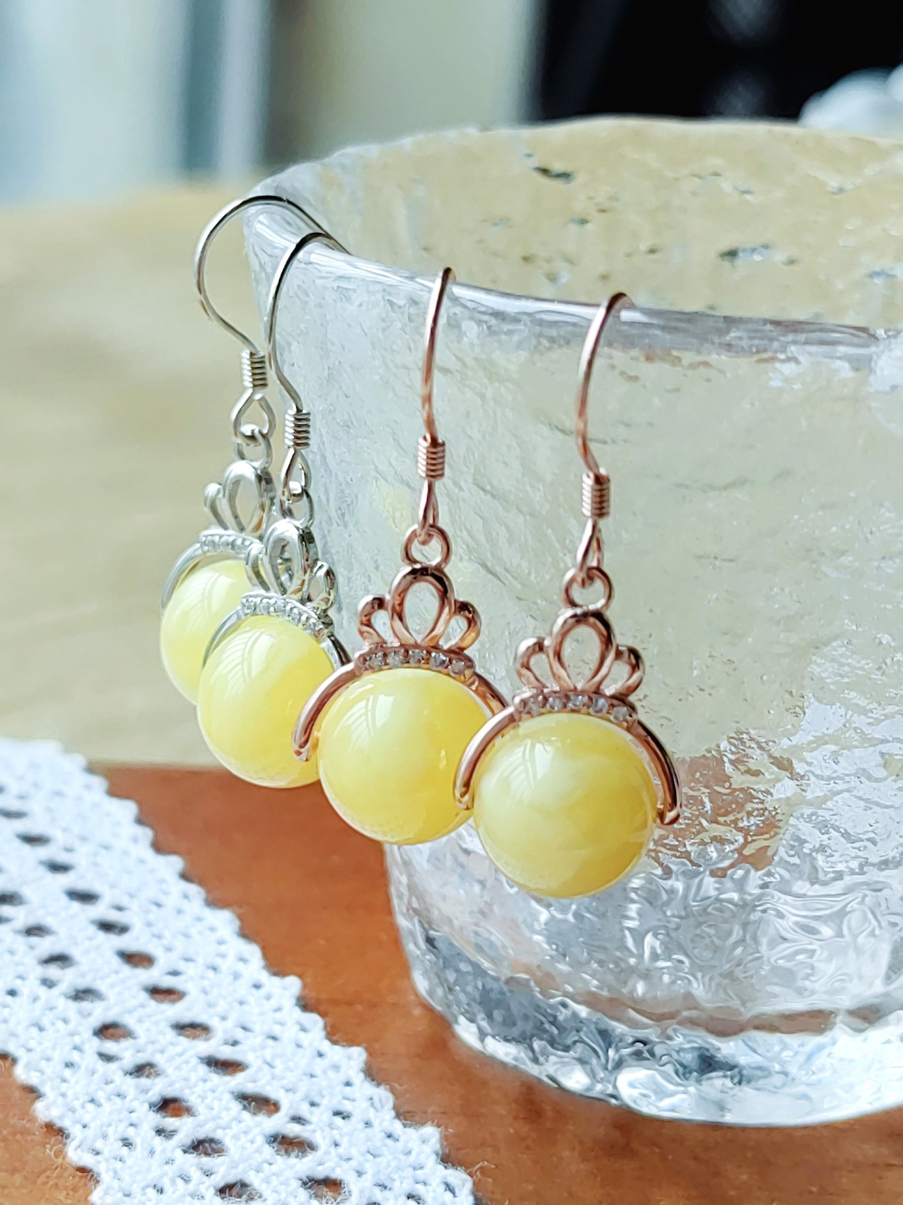 天然蜜蜡琥珀耳饰原创中式古风耳坠气质高级皇冠显白玲珑黄色饰品