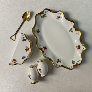 鎏金重工手工描金小花白色陶瓷盘描金鱼盘波浪边汤碗餐巾架调料瓶