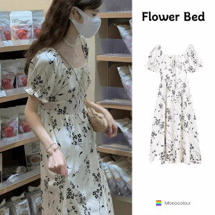 女装日系小众设计可爱女生微胖显瘦遮肚高个子白色碎花夏季连衣裙