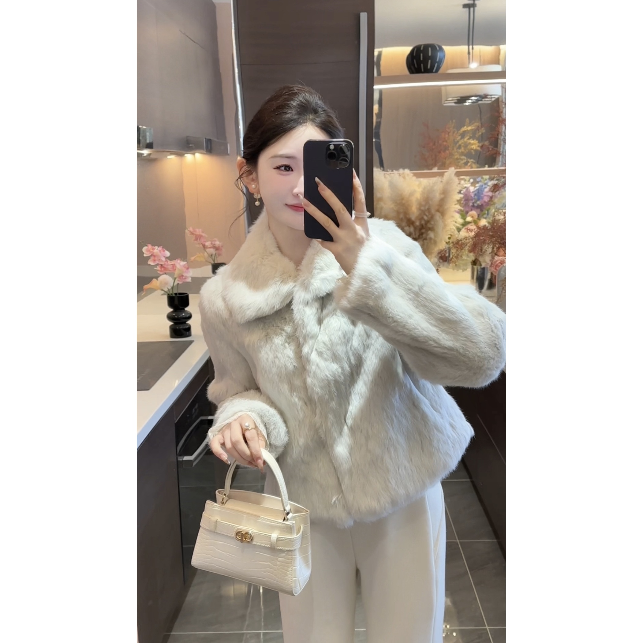 【周粥】【兔毛千金】新款兔毛皮草翻领减龄百搭外套HGQ5PC4227A