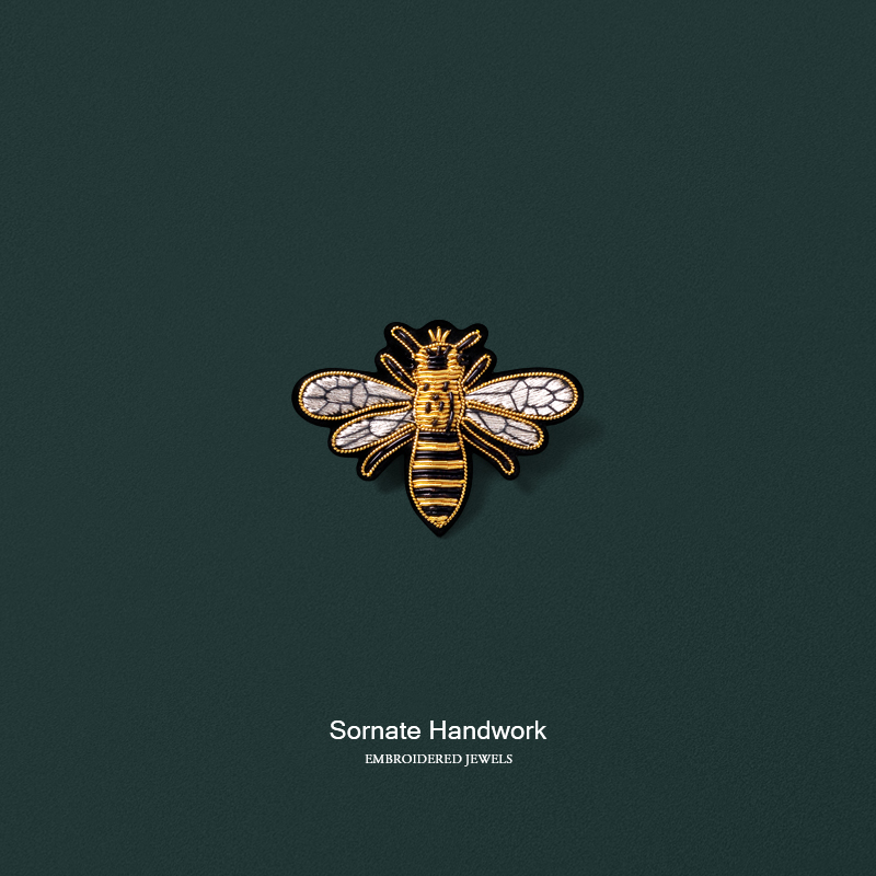精致金色蜜蜂胸针设计感小众高档饰品手工刺绣徽章别针高级感配饰,饰品/流行首饰/时尚饰品新,胸针,淘宝优惠券,粉丝福利购,淘宝优惠卷