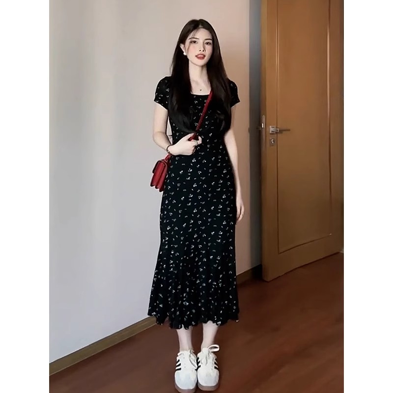 法式温柔碎花连衣裙女夏