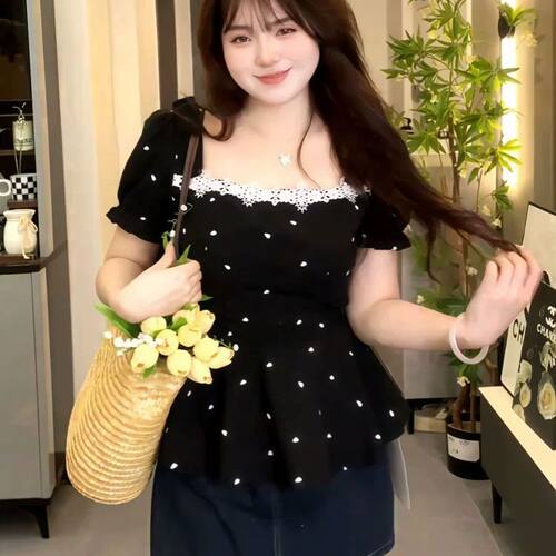 大码法式波点方领短袖上衣女