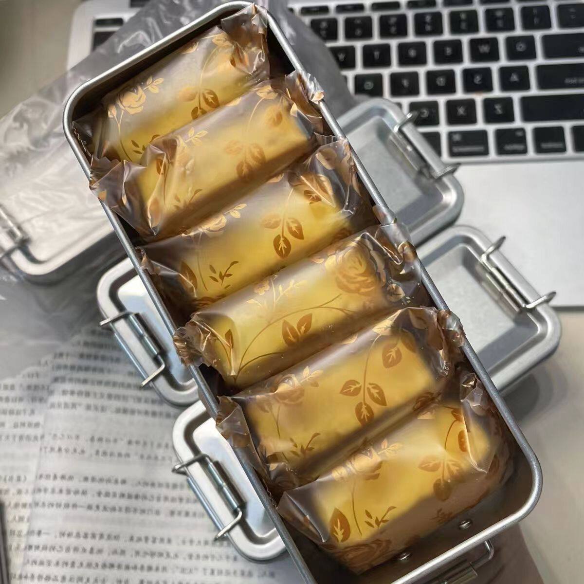 凤梨酥铁盒装糕凤梨伴手礼休闲小零食小吃厦门特产糕点礼盒年货j