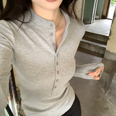 stevens 灰色排扣半高领长袖 t恤女春秋季 alex 内搭打底修身 上衣