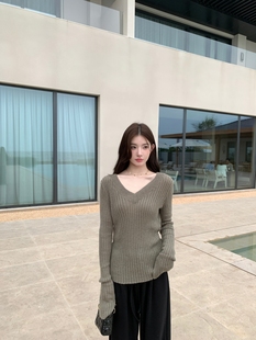 修身 alex 长袖 女春秋季 显瘦毛衣上衣 stevens慵懒风V领套头针织衫