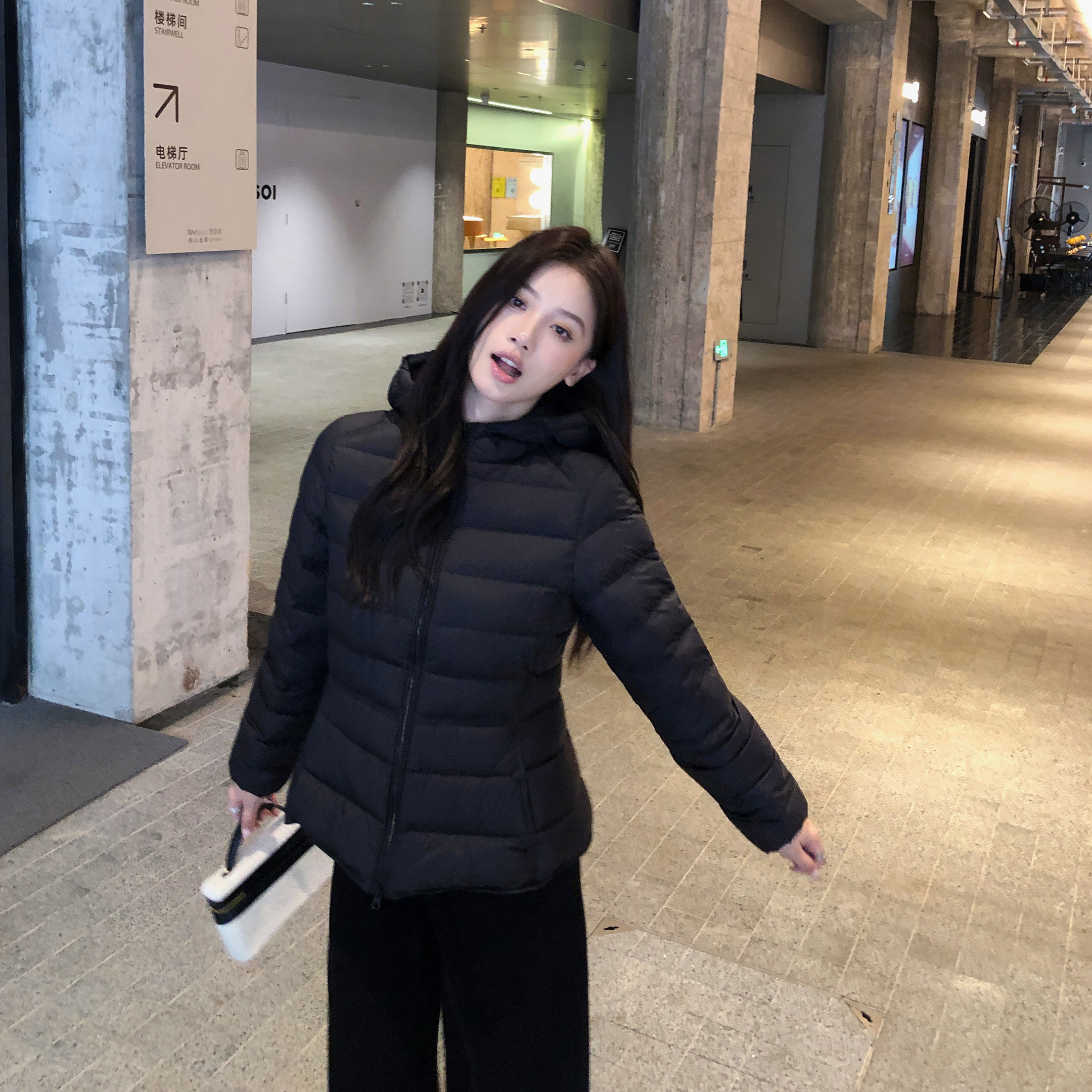 alex stevens黑色连帽排骨羽绒服女冬季收腰显瘦短款90白鸭绒外套