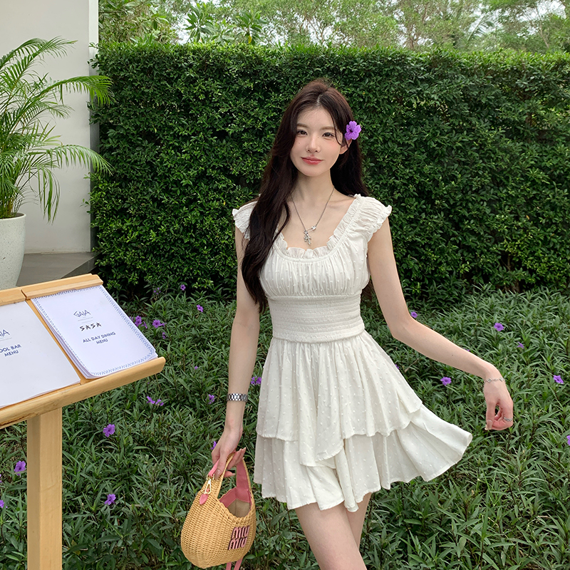 alex stevens白色短款宽肩吊带背心连衣裙女夏季修身显瘦百褶裙子