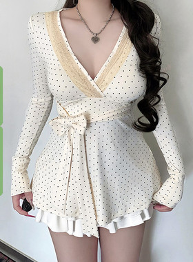 WEEKEEP法式复古波点V领蕾丝拼接蝴蝶结绑带长袖T恤女高腰A摆上衣
