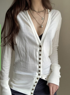 WEEKEEP 慵懒风休闲白色V领排扣针织开衫女百搭修身显瘦长袖上衣