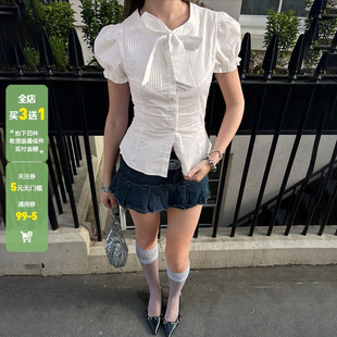 WEEKEEP 白色蝴蝶结风琴褶排扣泡泡袖衬衫百搭修身收腰短袖上衣