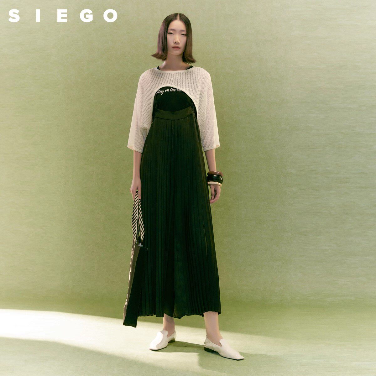 Siego西蔻度假夸张黑宽松压褶高腰裙式背带阔腿裤休闲裤64331502