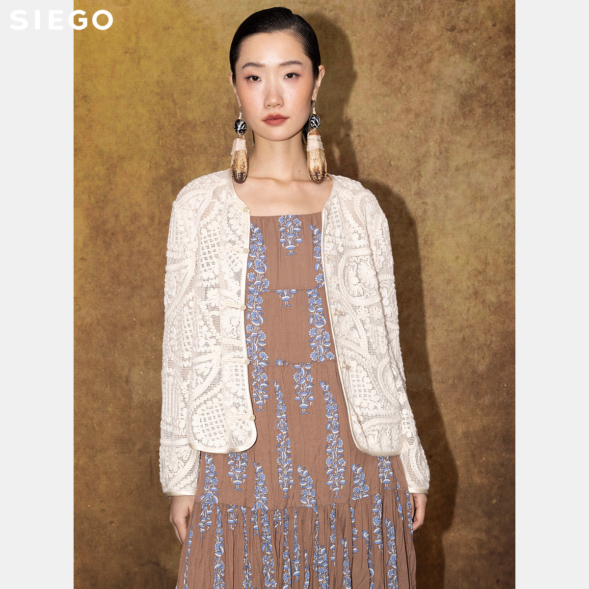 Siego西蔻古瓷白手工勾花新中式盘扣针织外套64528617