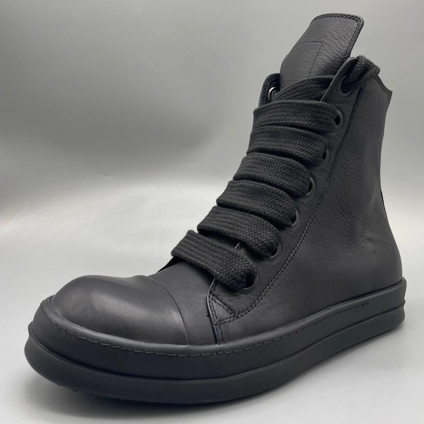 RO新款宽鞋带暗黑风高帮鞋