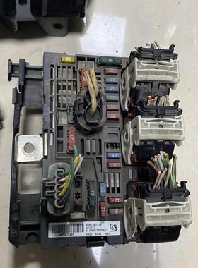 雪铁龙 世嘉 标志307保险丝盒9666378180 BSM-R20-00 BSM-R05-00