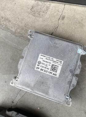 奥迪Q5L Q2 A3 Q3 A5辉昂大灯日行灯行车灯驱动模块电脑控制电源