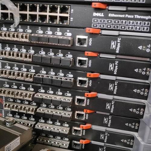 DELL M1000E  8口 8Gb M5424 交换模块 0F888K 0F855T BROCADE