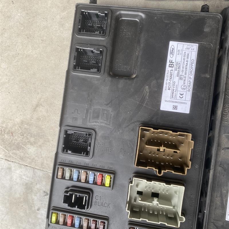 适配江铃新时代V348全顺车身电脑模块/8C1T-14A073-BC/BB/CF