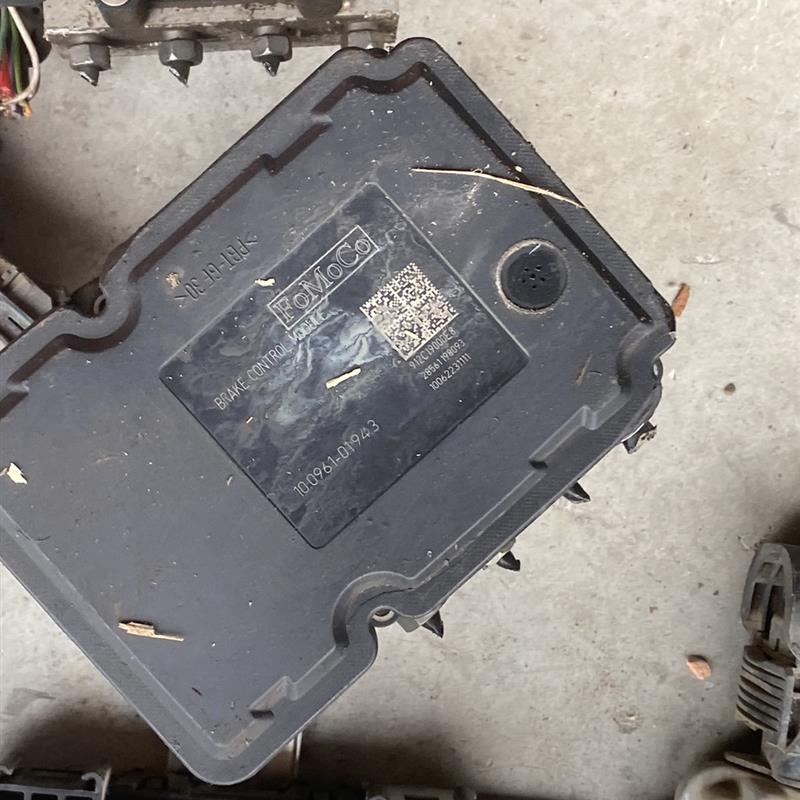 适用于东风580风行风光景逸菱智帅客皮卡世嘉刹车泵ABS泵体总成