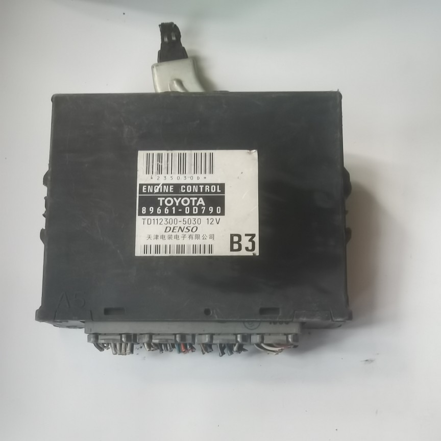 威驰发动机电脑行车ECU变速箱波箱电脑板B3控制器模块89661-0D790