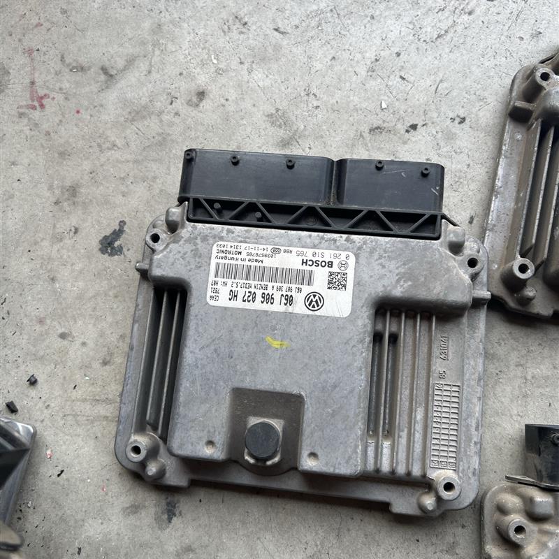 适用于大众帕萨特迈腾CC途观夏朗发动机电脑06J906026027行车电脑