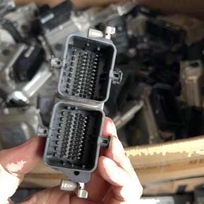 现代悦动朗动瑞纳伊兰特1.6L发动机电脑板39130-2B585 直接装车