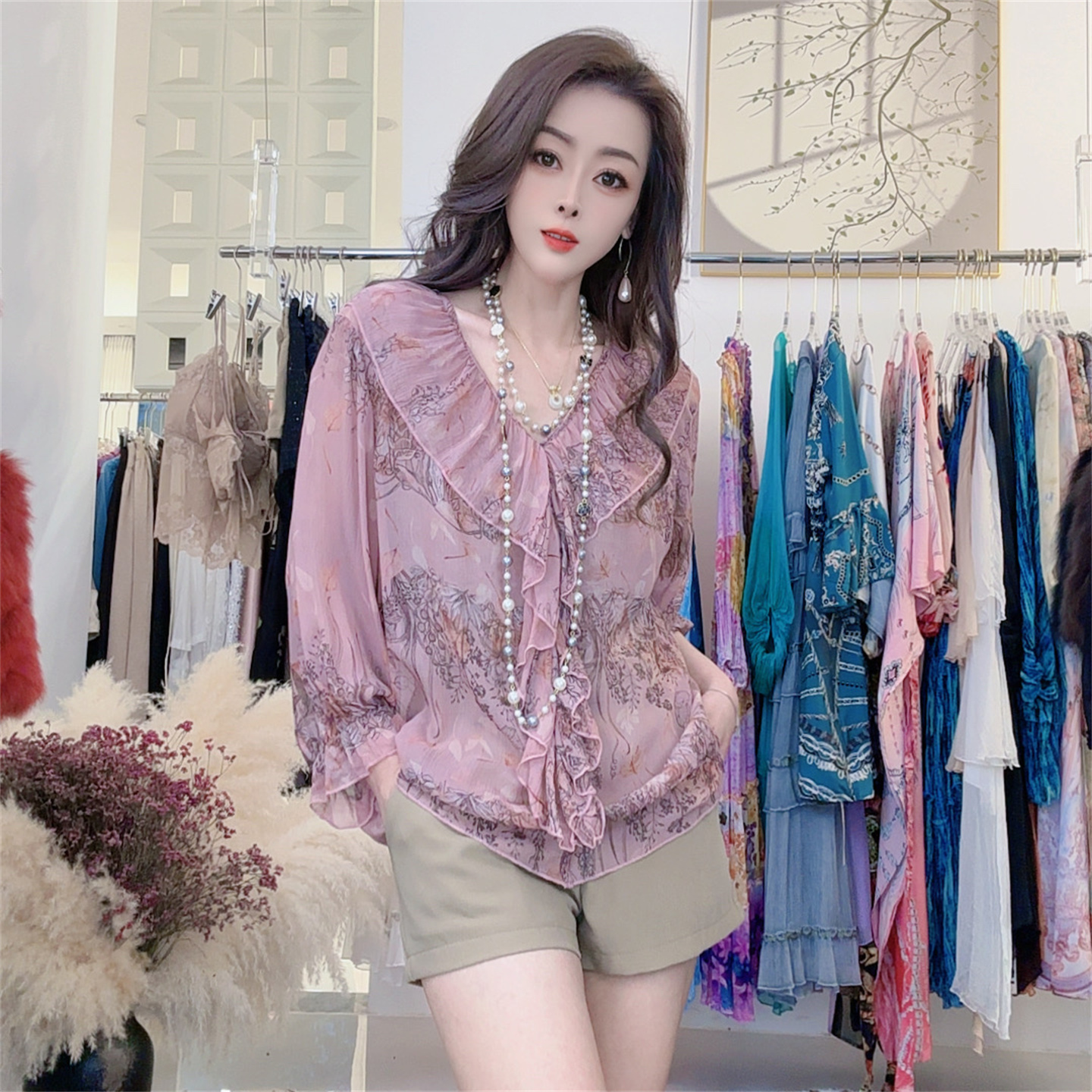 2025年夏季新款荷叶领拼接印花真丝衬衫女宽松大码遮肉桑蚕丝上衣