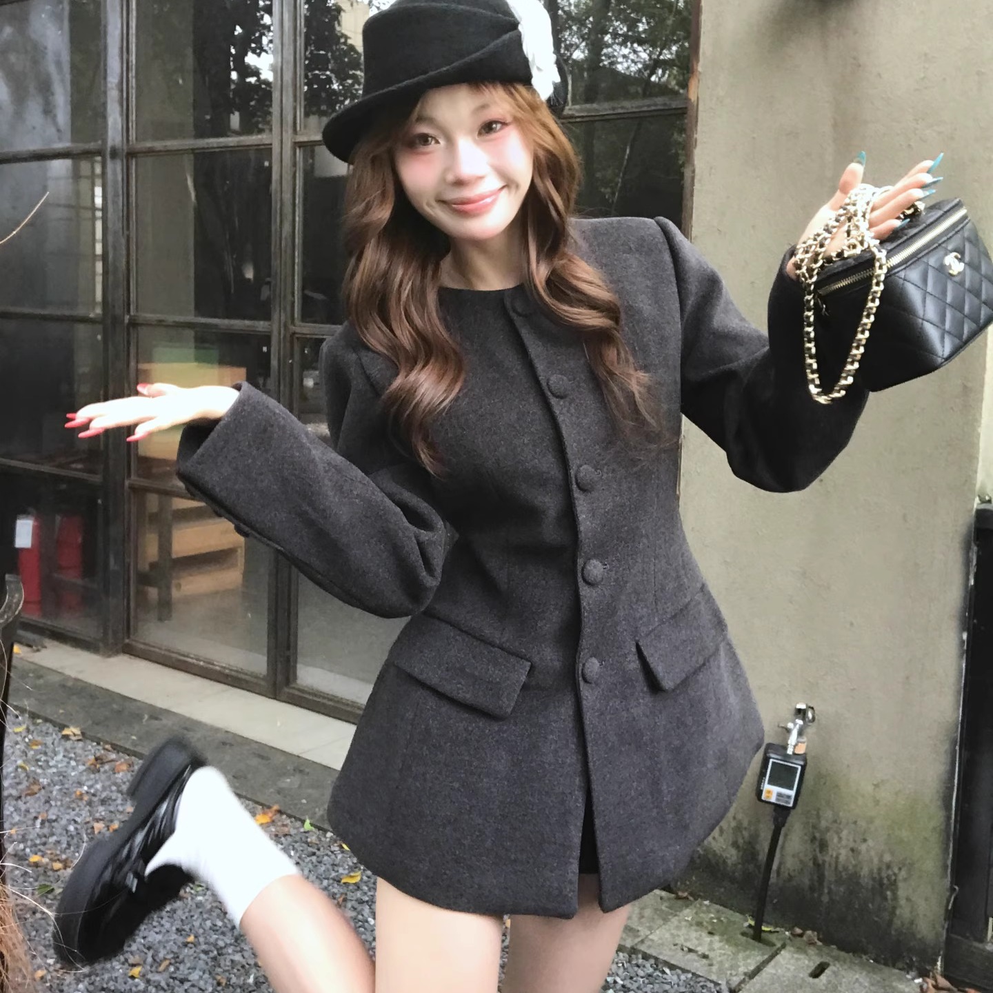 圆领中长款法式气质显瘦下摆裙秋冬新款名媛网红风设计呢子外套女