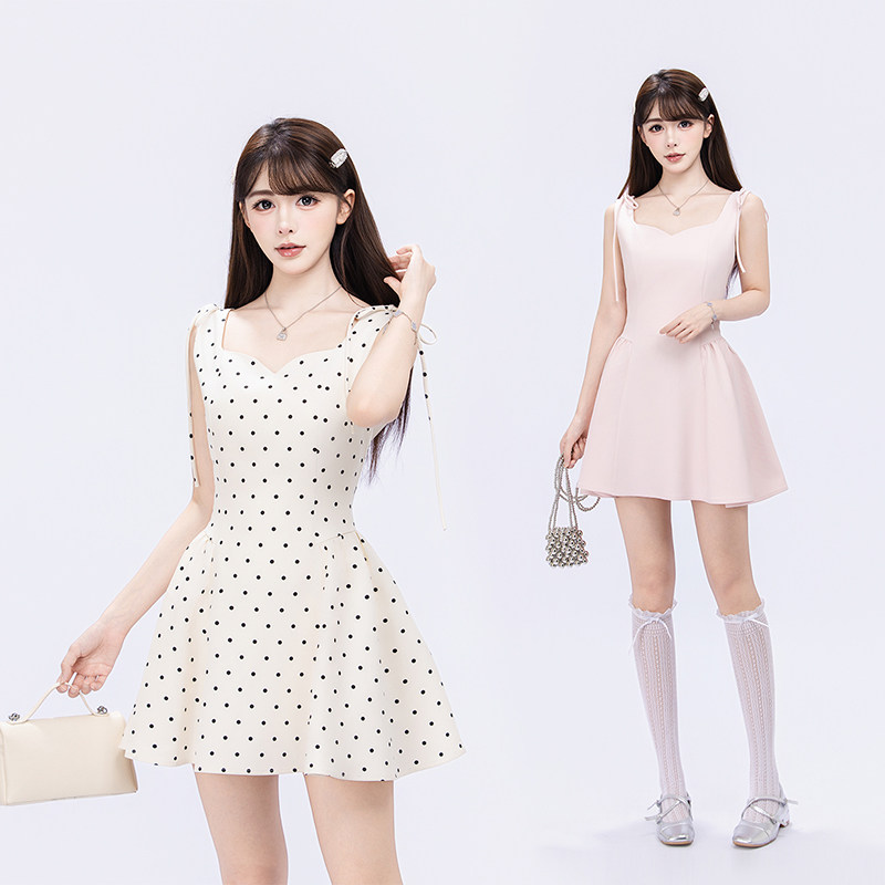UUMM韩系少女感绑带显瘦显高吊带连衣裙高腰捏褶轻甜风小个子穿搭