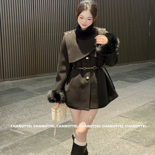 围脖正肩高级感毛呢风衣连衣裙