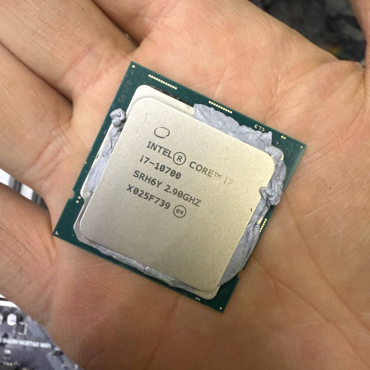 可议价i7-10700CPU，八核十六线程，主频2.90GHz图片