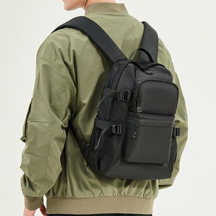 户外出行短途旅游男士双肩包大容量防水黑色背包学生书包便携装袋