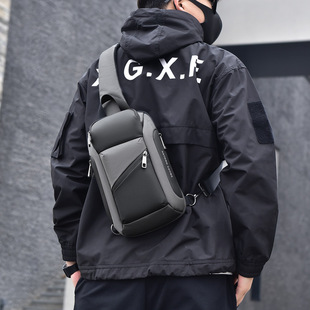 户外出行休闲时尚百搭男士斜挎包大容量便携放平板电脑书包胸包