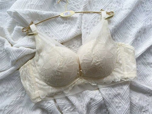 Обратная связь с модели благосостояния 36/80 ярдов, бюстгальтеры, собрались, чтобы забрать пару груди, отрегулировать нижнее белье и чистый склад без возврата