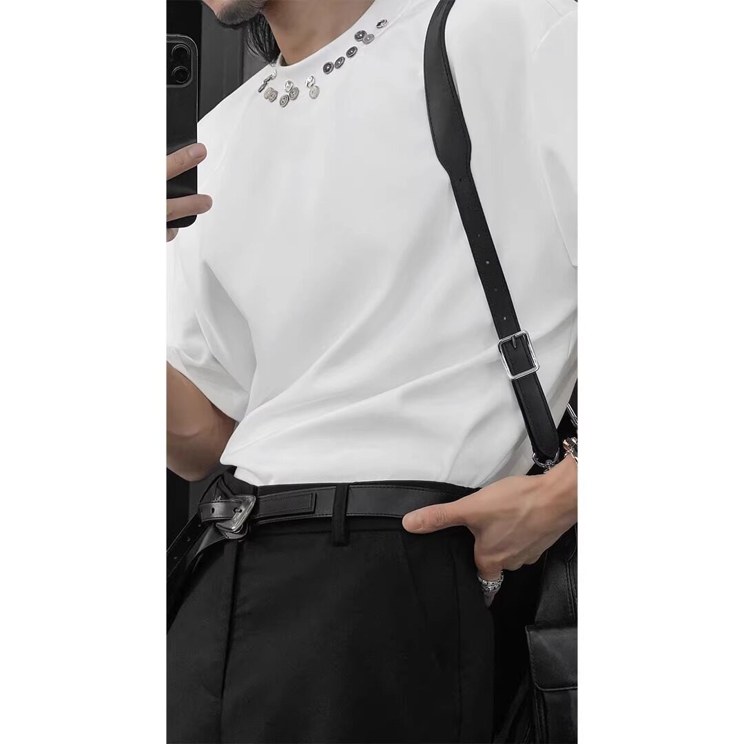 白色领扣设计感短袖T恤男款夏季潮牌高级感正肩圆领百搭休闲上衣