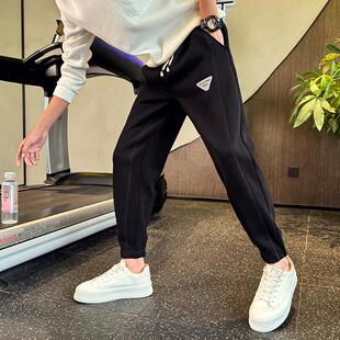 冬季裤子男士加绒加厚小脚休闲卫裤时尚百搭青少年运动裤韩版修身