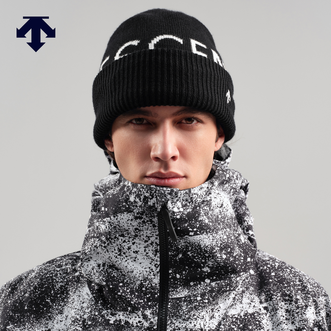 DESCENTE迪桑特SNOWBOARD系列男女同款字母印花针织帽