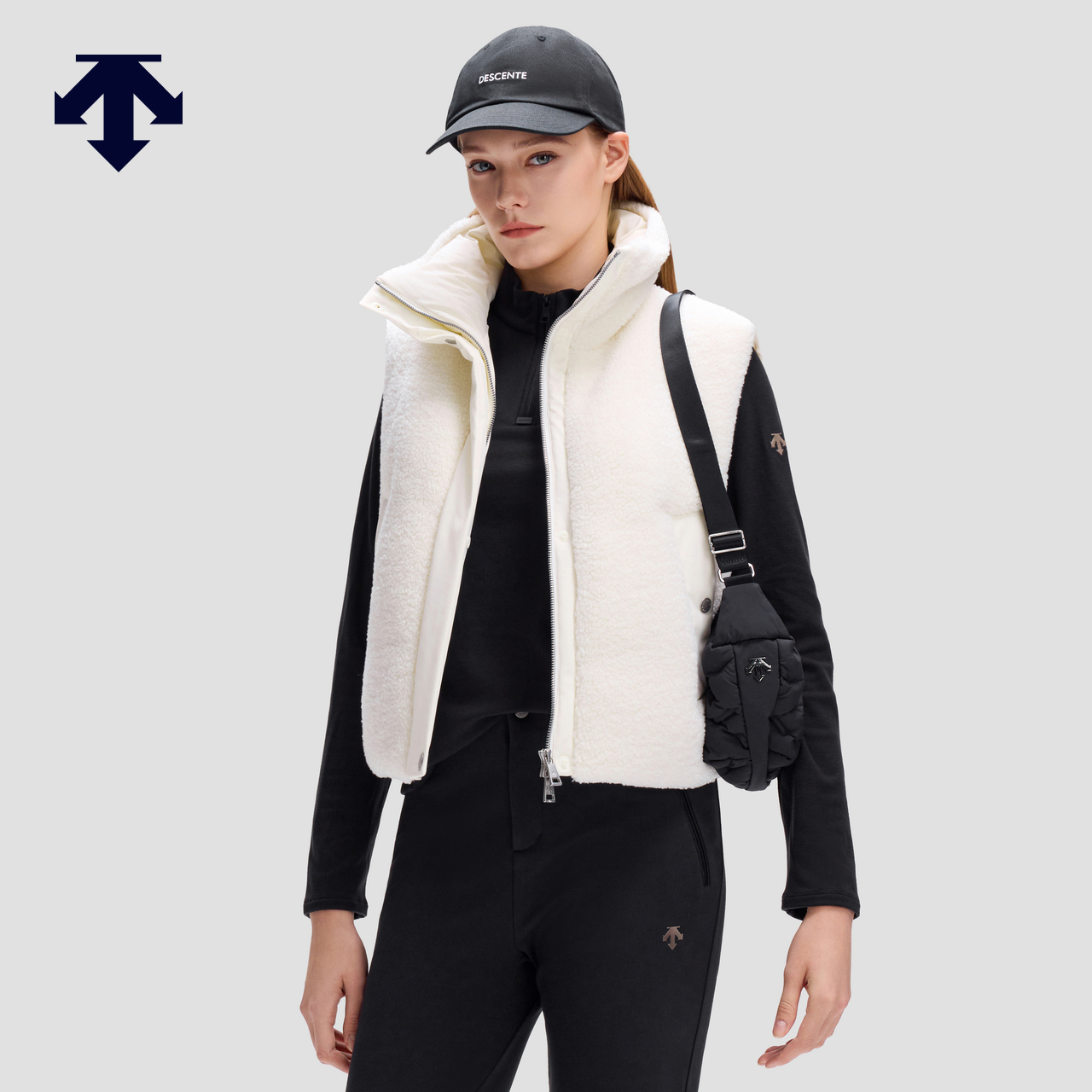 DESCENTE迪桑特WOMEN’S SKI STYLE女士羊羔绒拼接保暖羽绒马甲
