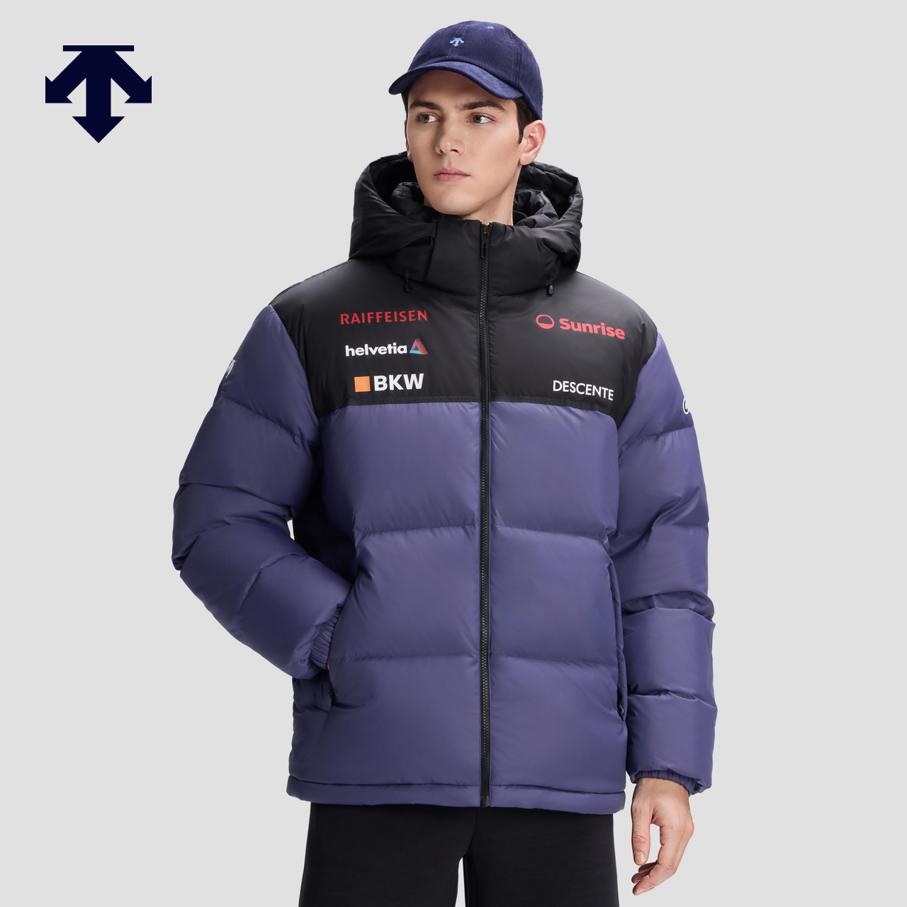 DESCENTE迪桑特SKI STYLE系列瑞士国家队合作运动休闲男士羽绒服