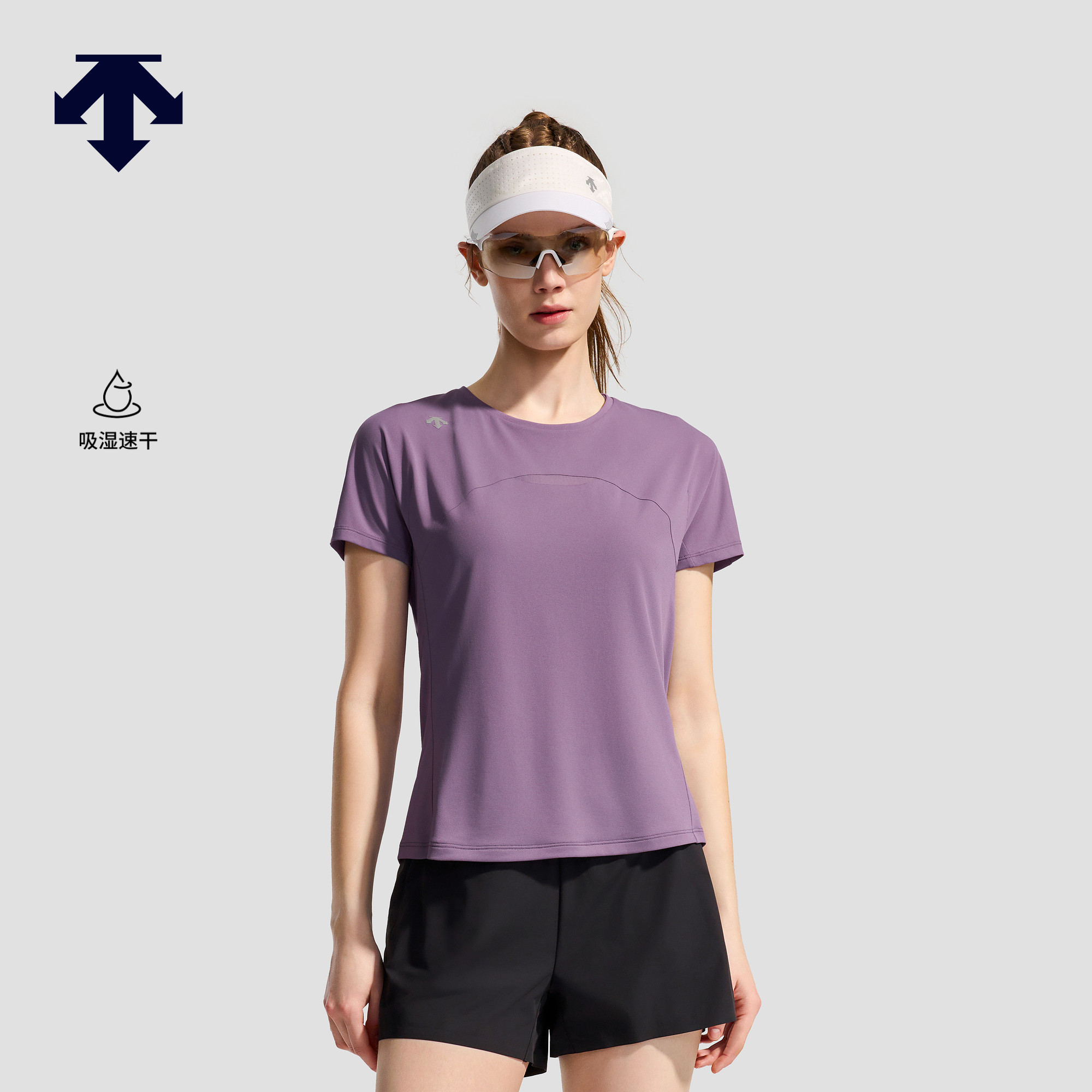 DESCENTE迪桑特WOMEN’S RUNNING系列女士吸湿速干F360短袖T恤 - 实物图