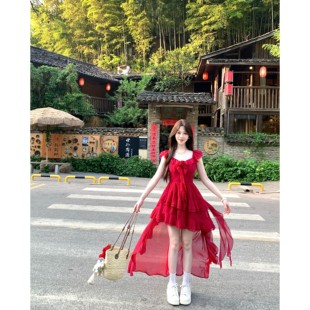 绝美雪纺不规则裙摆前短后长连衣裙夏 度假风小飞袖 白里 逸红叠影