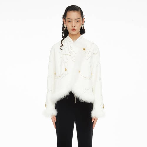 LEFAME蝴蝶造型盘扣格格服