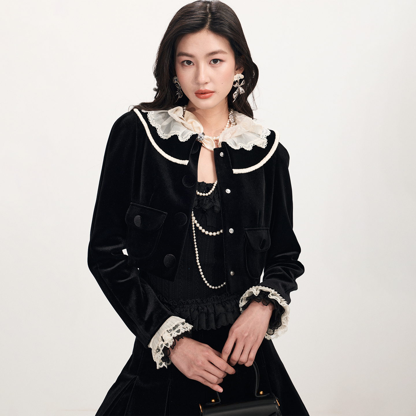 lefame拉飞姆2026早春新品时尚洛可可宫廷风蕾丝拼接丝绒外套上衣