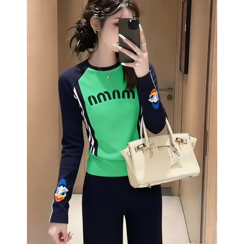 秋冬新款打底衫女2025圆领条纹拼接字母印花T恤修身鸭子德绒长袖,女装/女士精品,大码内搭,淘宝优惠券,粉丝福利购,淘宝优惠卷