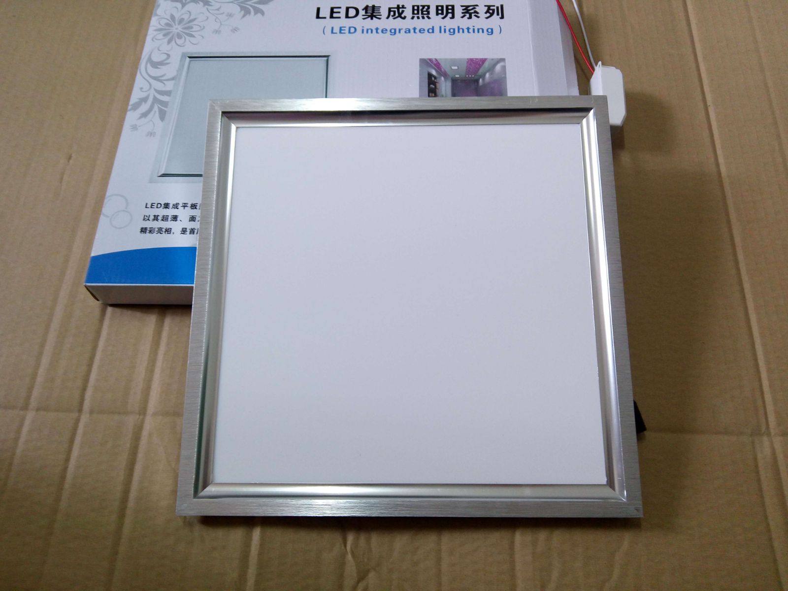 直流12VLED平板灯 方灯 船用24V 电瓶房车 太阳能供电 工地36V